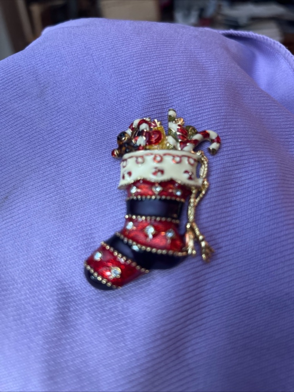 Festive Vintage Christmas Stocking Pin Brooch - Red/White